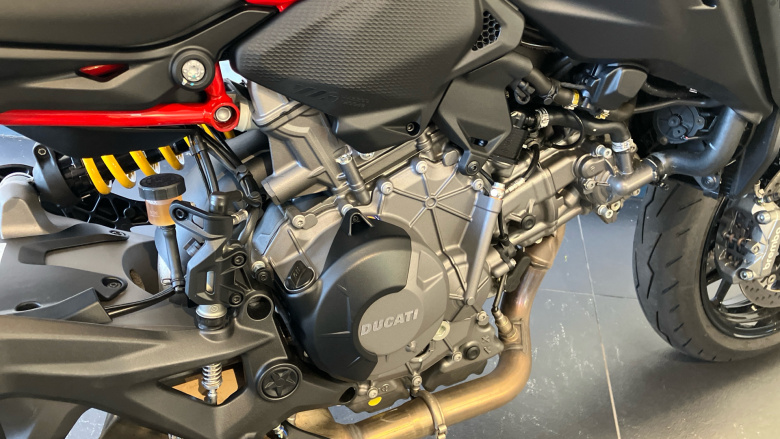 Ducati Monster Plus 937 Red (20MY)